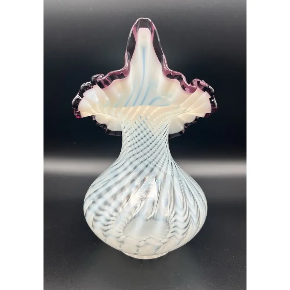 Fenton White Spiral Optic Opalescent Amethyst Crest Jack In The Pulpit Vase 9”
